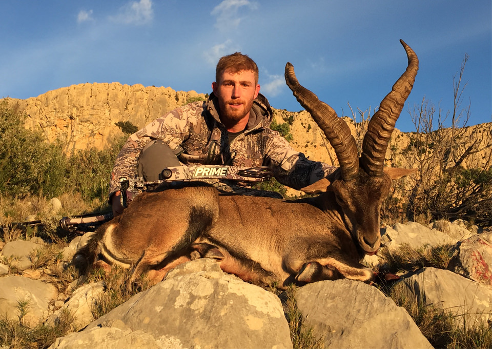 hunting with bow_beceite ibex